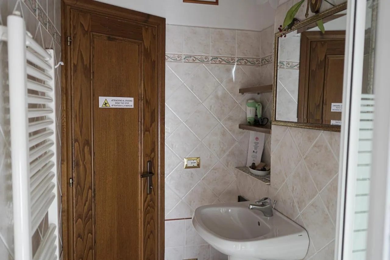 B&B Le Undici Lune San Gimignano Bed & Breakfast